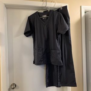 Wonder Wink Women’s Scrubs